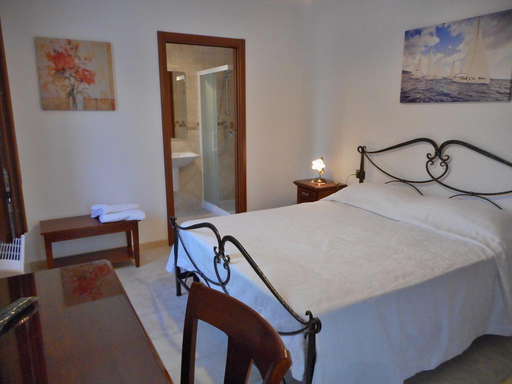 Le Terrazze Miramare B&B Torre Canne Δωμάτιο φωτογραφία